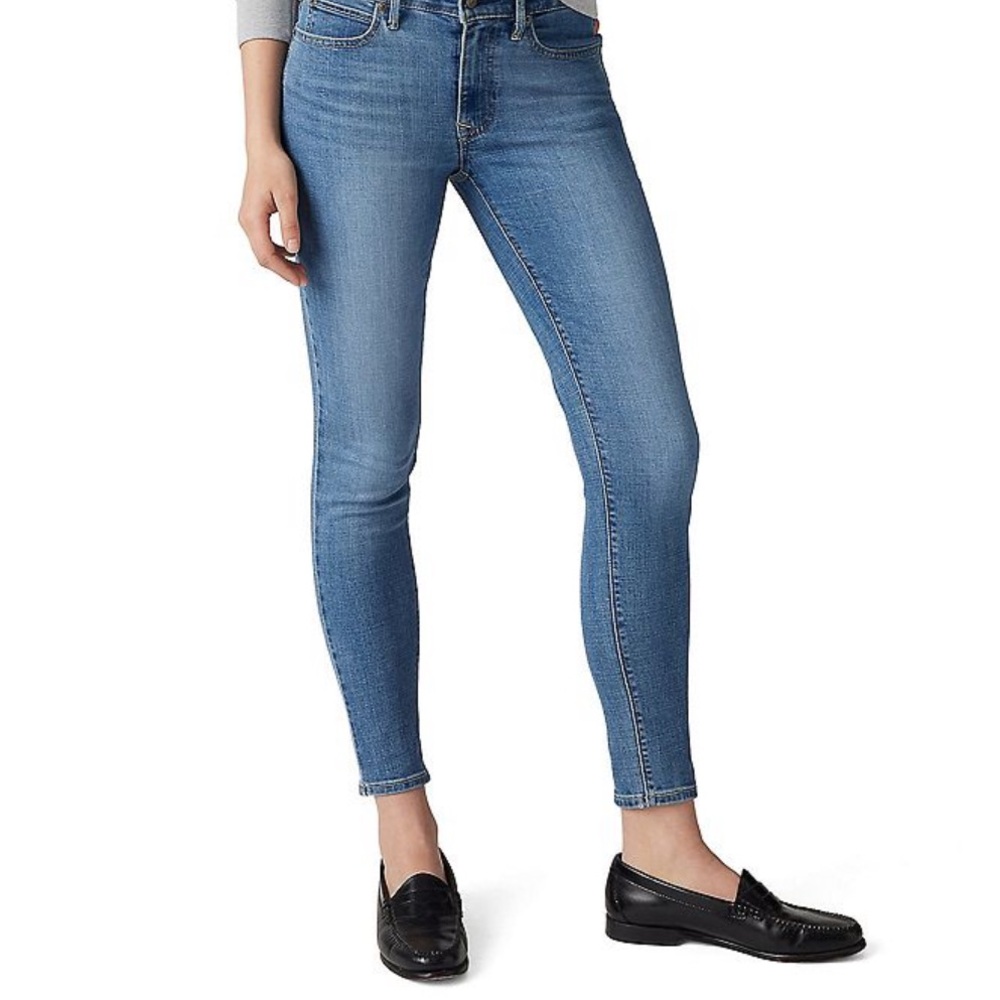 Levi’s Strauss 711 Skinny Classic Blue Women's Jeans
